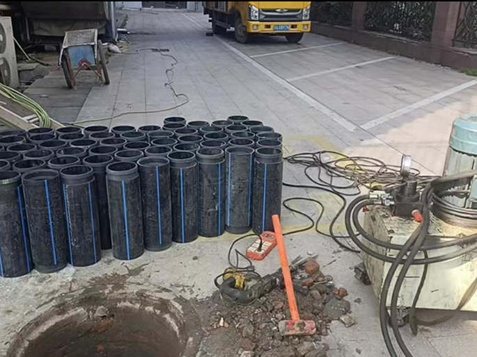 古镇镇PE置换管厂家 DN315置换管 非开挖管短管置换
